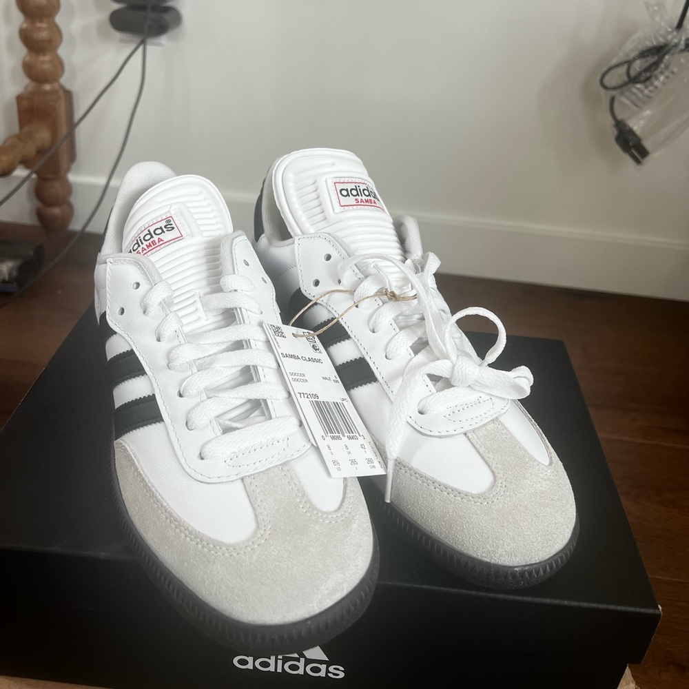 BRAND NEW adidas sambas classic! Size 8.5 men’s, women’s 42